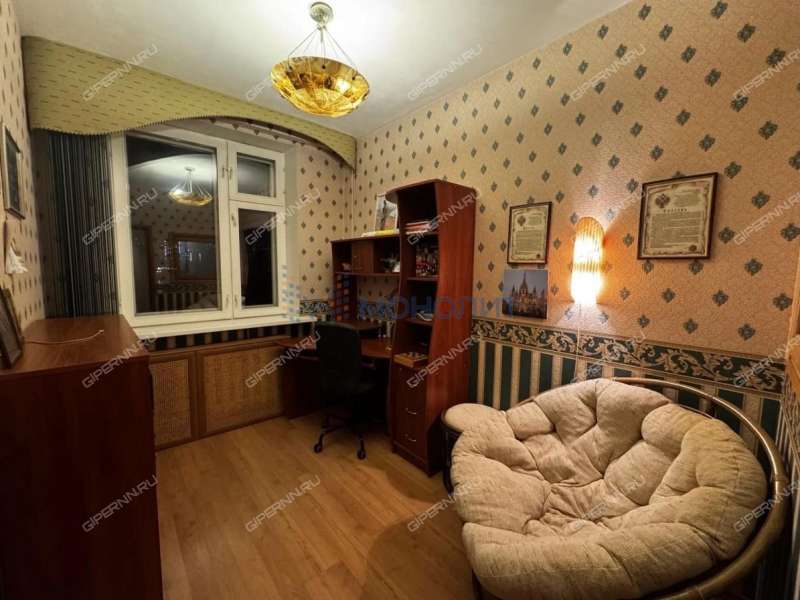 четырёхкомнатная квартира в Светлогорском переулке дом 4