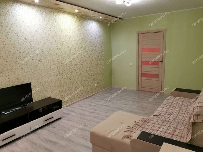 однокомнатная квартира на бульваре 60-летия Октября дом 21 к1