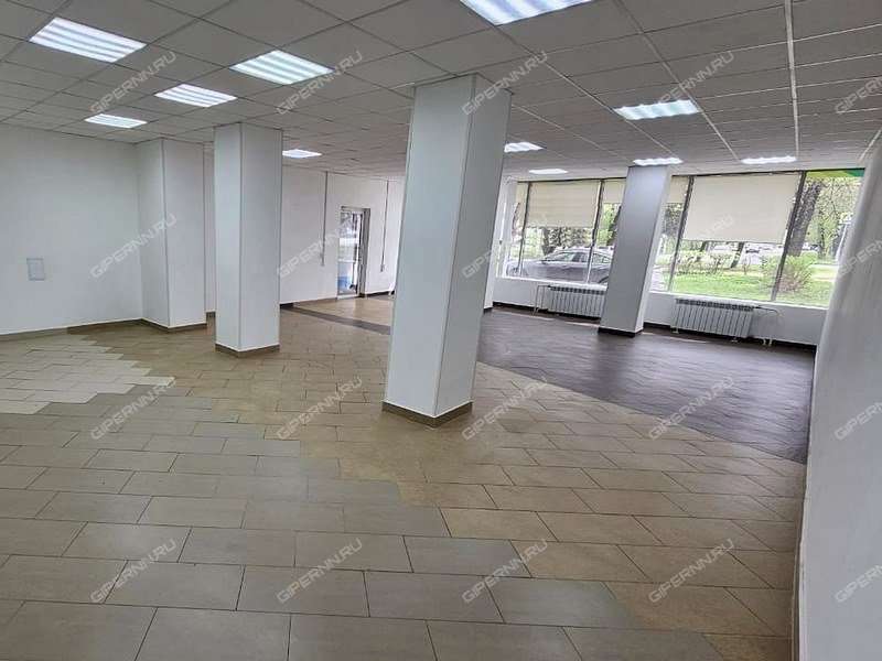 помещение под торговую площадь на улице Героя Рябцева