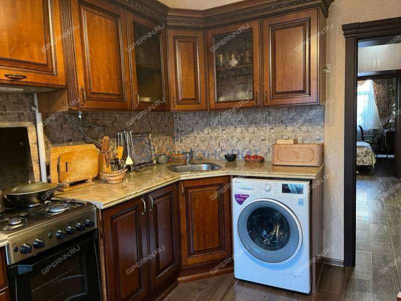 трёхкомнатная квартира на Совнаркомовской улице дом 36