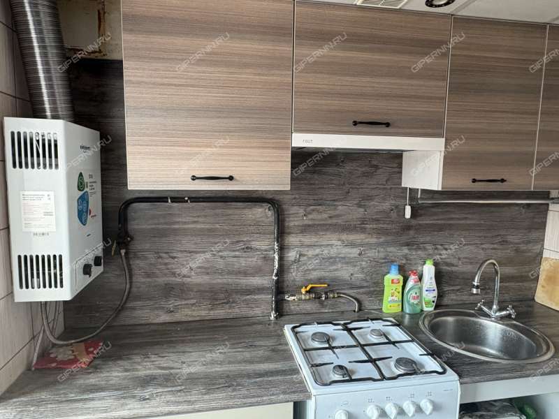 однокомнатная квартира на Заводской улице дом 15 к3